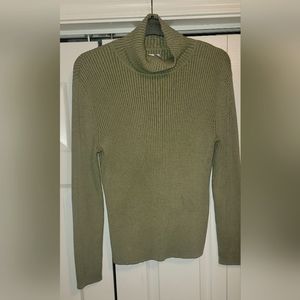 Chico. Size 3 (comparable to L) Lime Green ribbed sweater.